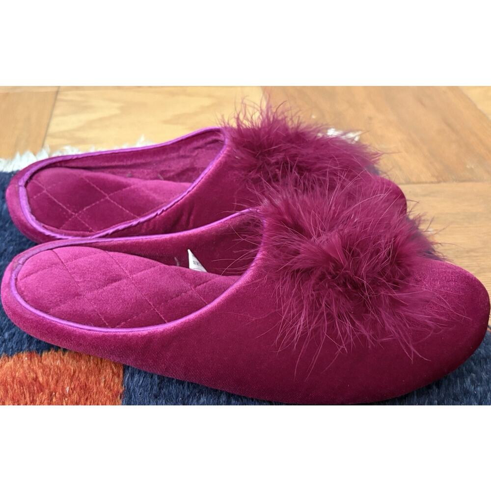 Evshine Women’s Raspberry Slippers Feather Fluffy Pom Closed Toe EU 40 (9.5 US)